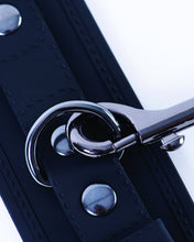 Load image into Gallery viewer, Silicone Wrist Buckles
